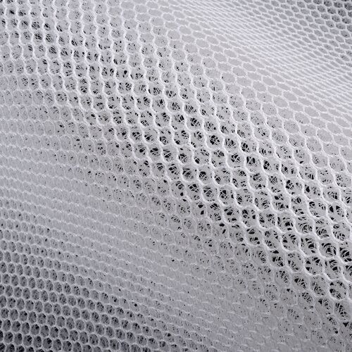 Section of a three-dimensional mesh